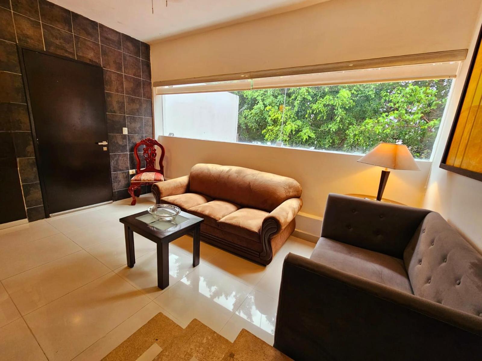 מרידה Hotel Holly מראה חיצוני תמונה