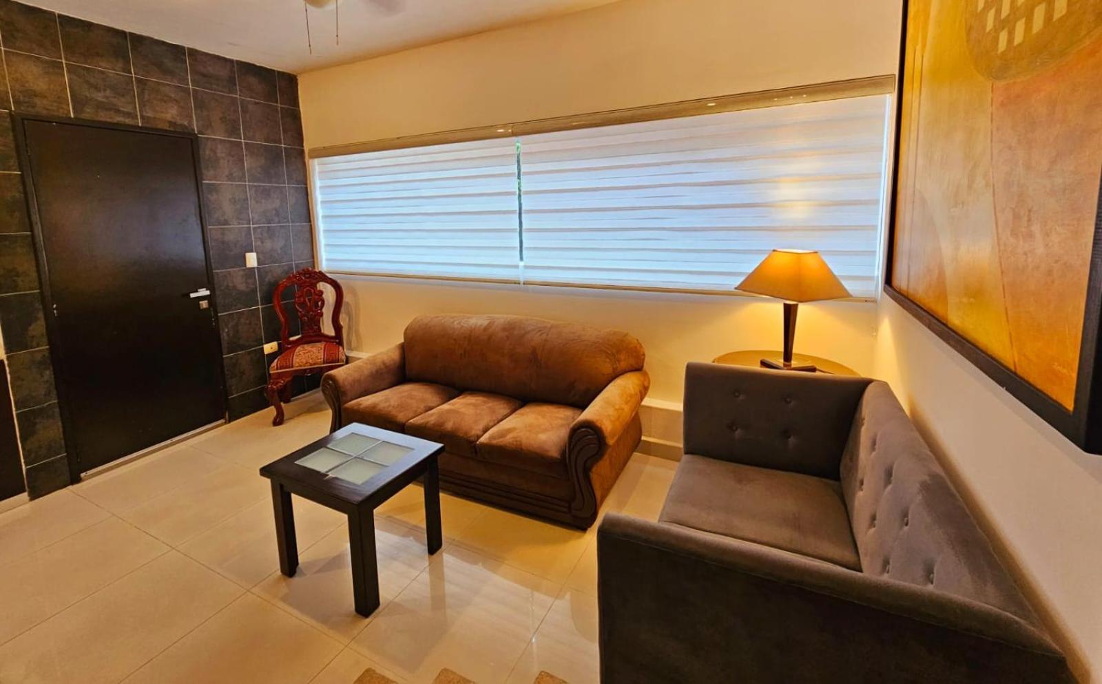מרידה Hotel Holly מראה חיצוני תמונה